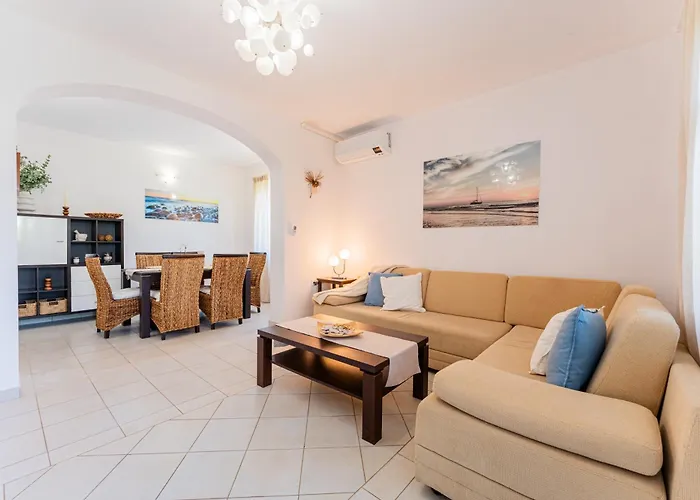 Feriehus Alka Hvar